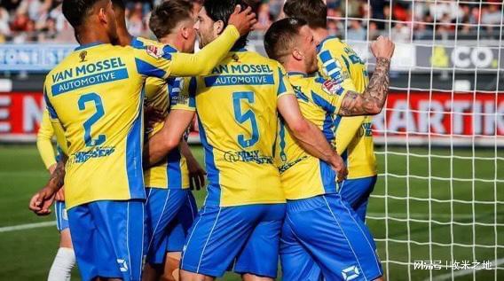 主教练对小 主教练对小