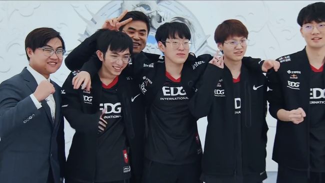 场面以及由 场面以及由