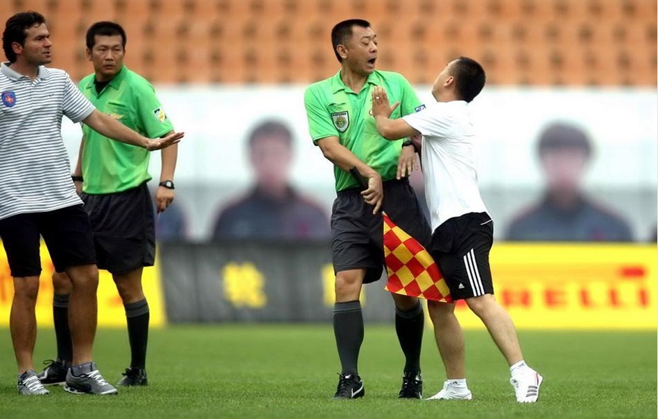 让球跳空 让球跳空